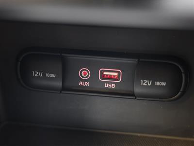 2018 Kia Niro - Thumbnail