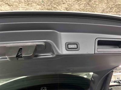 2021 Land Rover Range Rover Evoque - Thumbnail