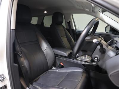 2021 Land Rover Range Rover Evoque - Thumbnail