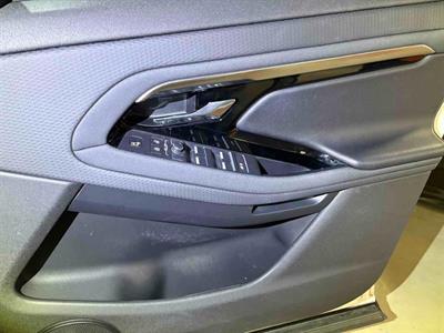2021 Land Rover Range Rover Evoque - Thumbnail