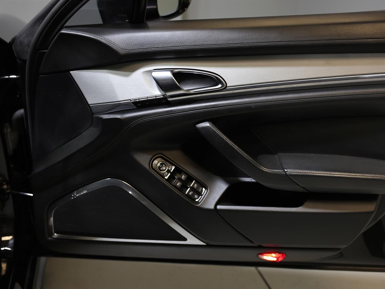 2010 Porsche PANAMERA
