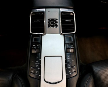 2010 Porsche PANAMERA - Thumbnail