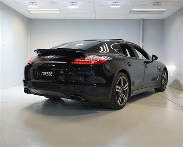 2010 Porsche PANAMERA - Thumbnail