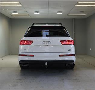 2017 Audi Q7 - Thumbnail