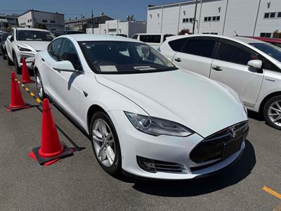 2015 Tesla Model S - Thumbnail