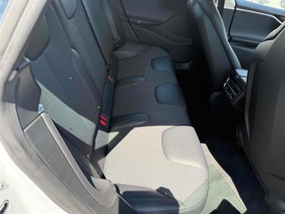 2015 Tesla Model S - Thumbnail