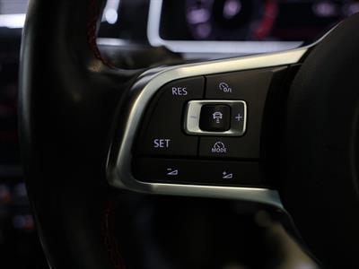 2019 Volkswagen Golf - Thumbnail