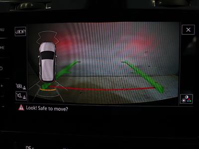 2019 Volkswagen Golf - Thumbnail