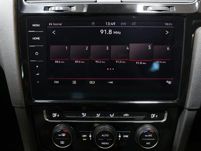 2019 Volkswagen Golf - Thumbnail