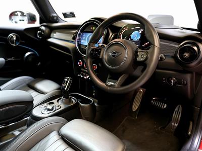 2022 Mini Cooper - Thumbnail
