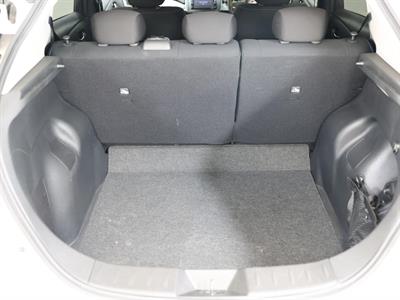 2021 Nissan Leaf - Thumbnail