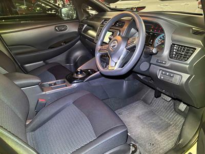 2021 Nissan Leaf - Thumbnail