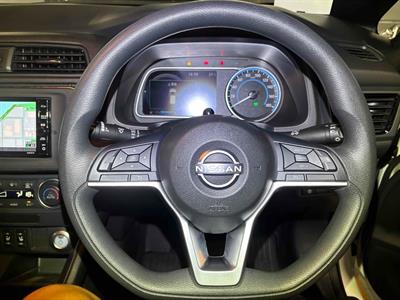 2021 Nissan Leaf - Thumbnail