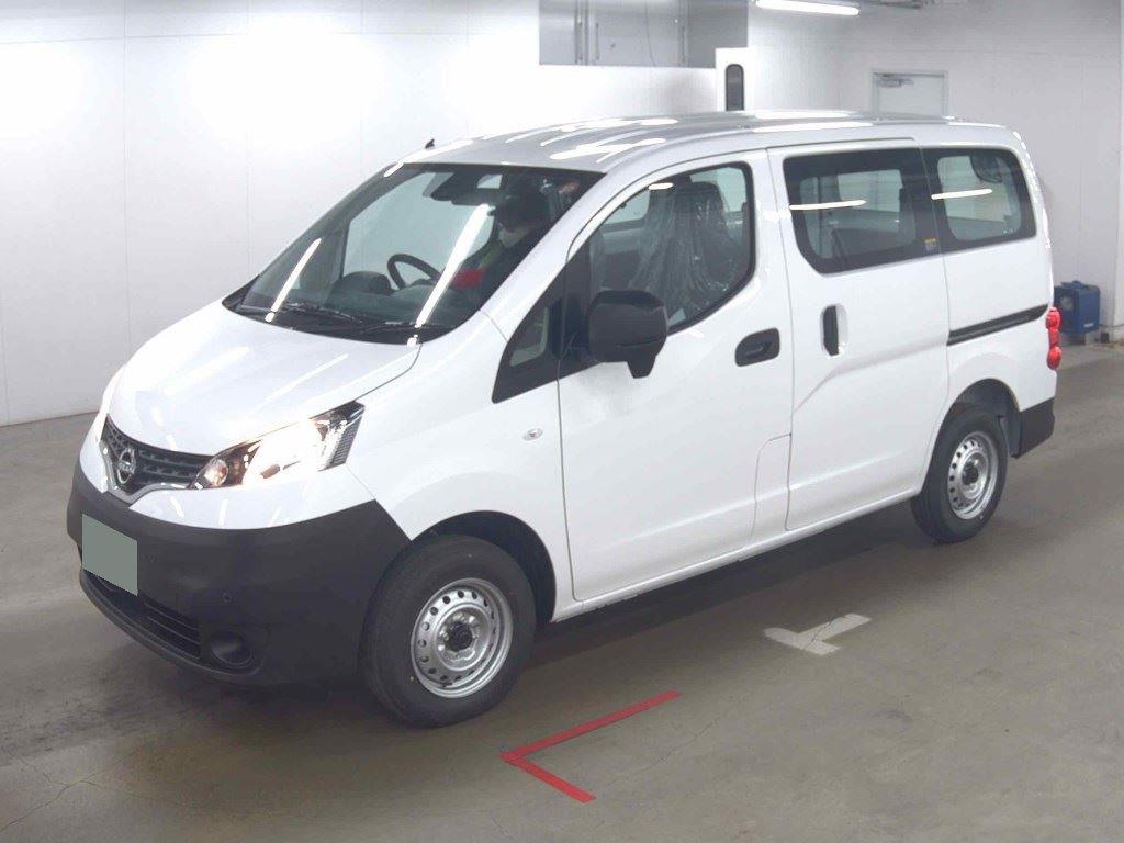 2026 Nissan NV200