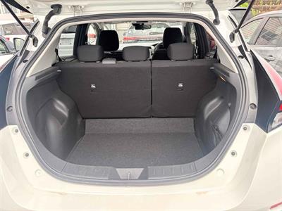 2021 Nissan Leaf - Thumbnail