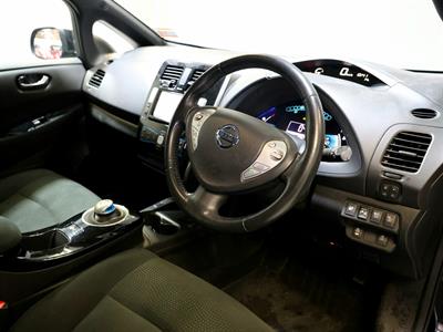 2014 Nissan Leaf - Thumbnail