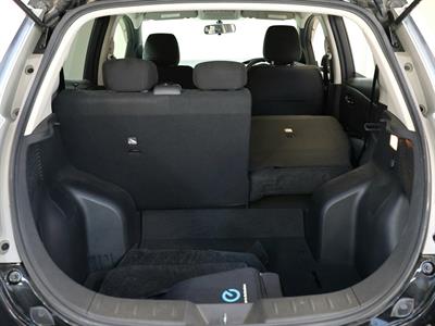 2014 Nissan Leaf - Thumbnail