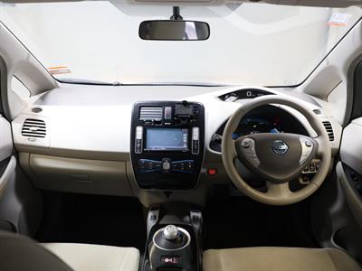 2014 Nissan Leaf - Thumbnail