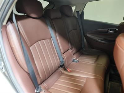 2010 Nissan Skyline - Thumbnail