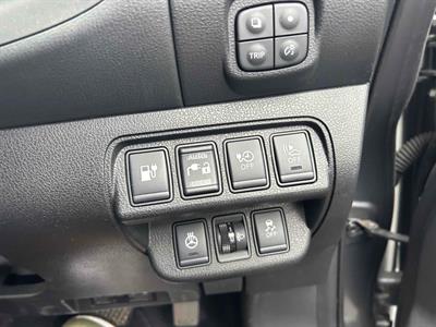 2015 Nissan Leaf - Thumbnail