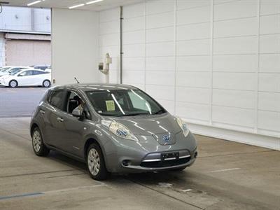 2015 Nissan Leaf - Thumbnail