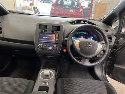 2015 Nissan Leaf - Thumbnail