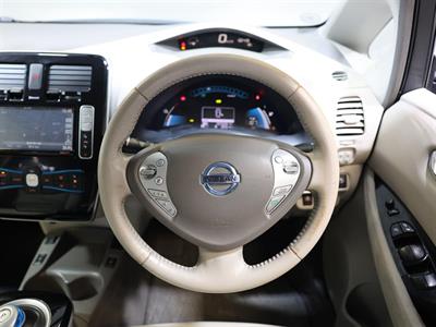 2014 Nissan Leaf - Thumbnail