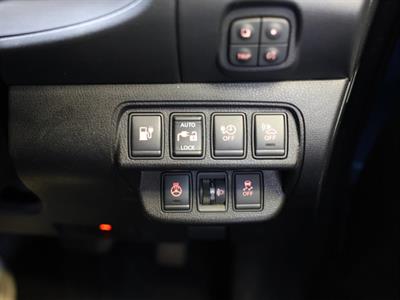 2016 Nissan Leaf - Thumbnail