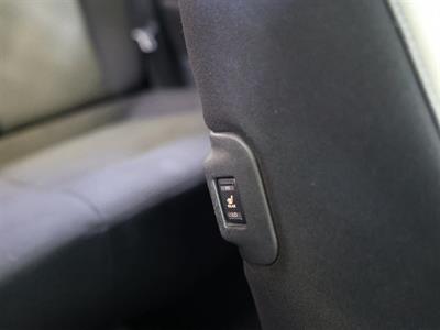 2016 Nissan Leaf - Thumbnail