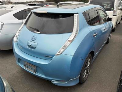 2016 Nissan Leaf - Thumbnail