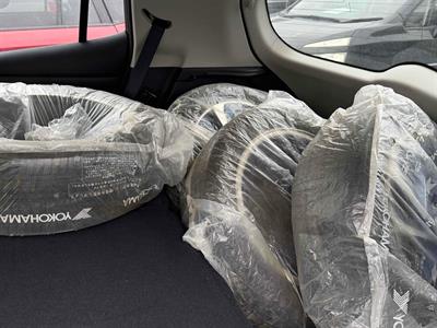 2016 Nissan Leaf - Thumbnail