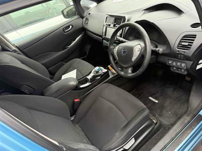 2016 Nissan Leaf - Thumbnail