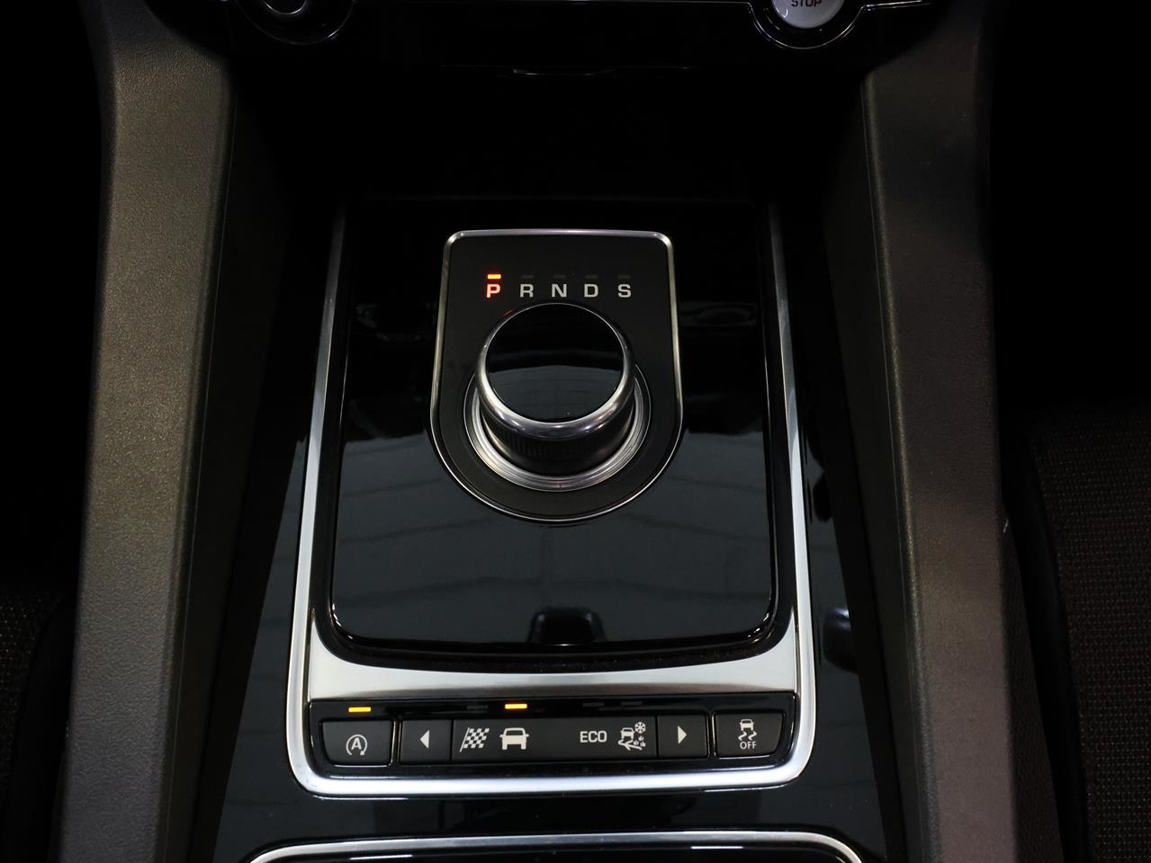 2017 Jaguar F-pace
