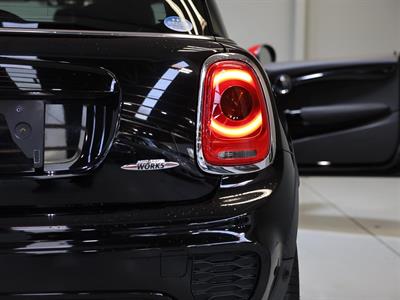 2018 Mini Cooper - Thumbnail