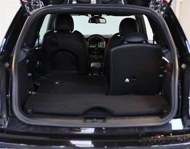 2018 Mini Cooper - Thumbnail
