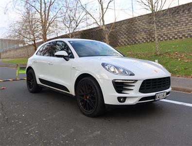2016 Porsche Macan