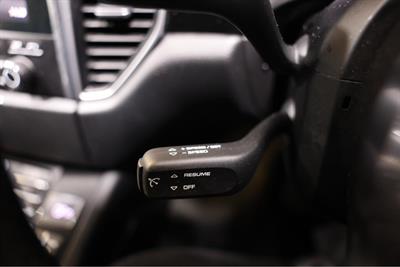 2016 Porsche Macan - Thumbnail