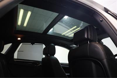 2016 Porsche Macan - Thumbnail