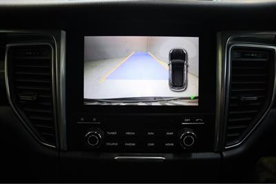 2016 Porsche Macan - Thumbnail