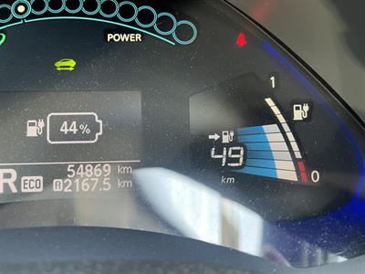 2016 Nissan Leaf - Thumbnail