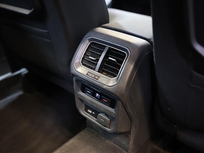 2019 Volkswagen Tiguan - Thumbnail