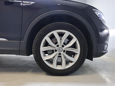 2019 Volkswagen Tiguan - Thumbnail