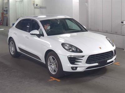 2015 Porsche Macan