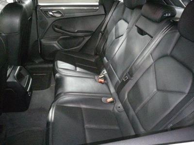 2015 Porsche Macan - Thumbnail