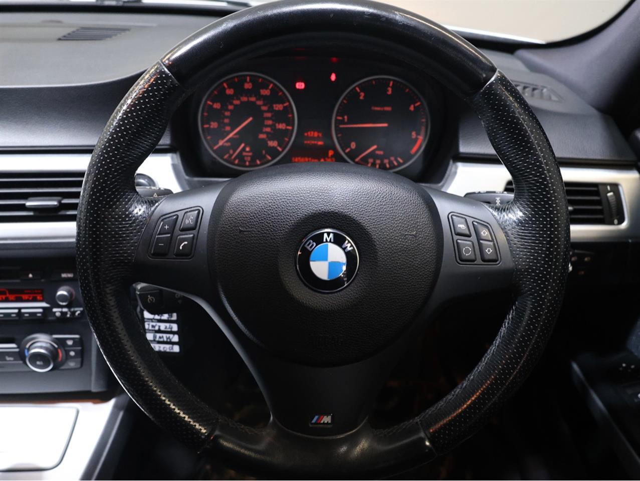 2012 BMW 320d