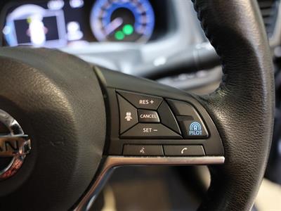 2020 Nissan Leaf - Thumbnail