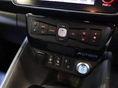 2020 Nissan Leaf - Thumbnail