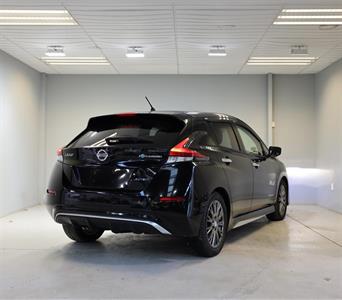 2020 Nissan Leaf - Thumbnail