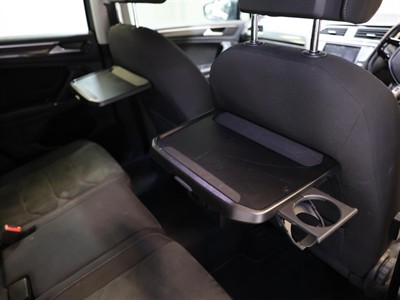 2017 Volkswagen Tiguan - Thumbnail