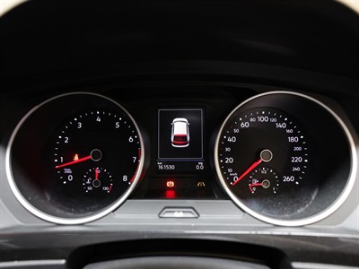 2017 Volkswagen Tiguan - Thumbnail